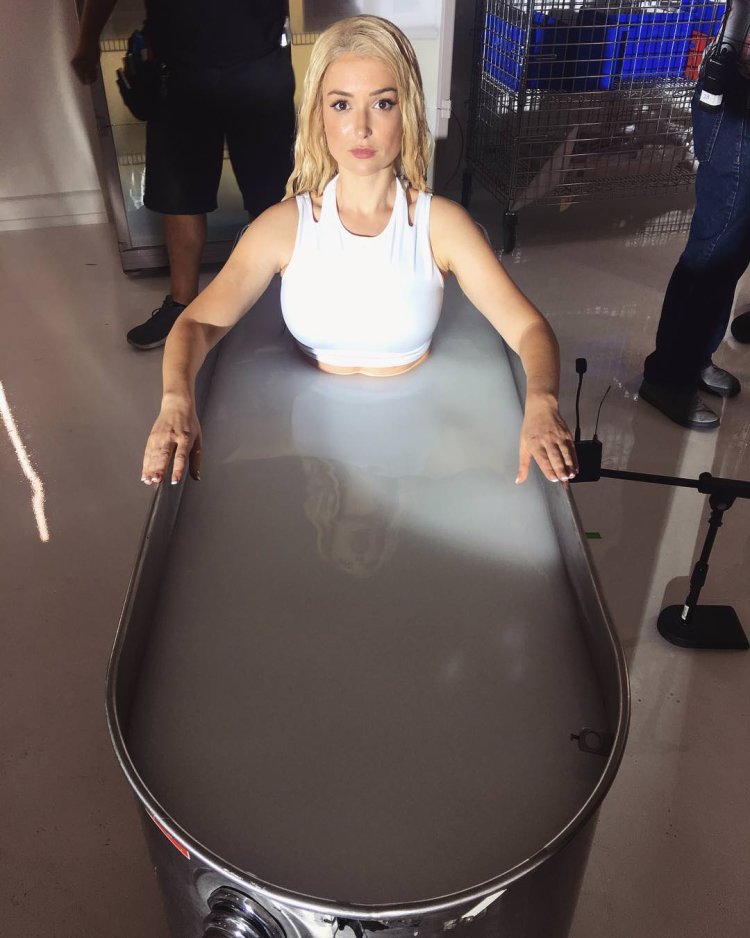 Come from "Milana Tub"