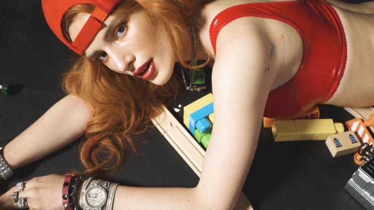 Bella thorne tik tok