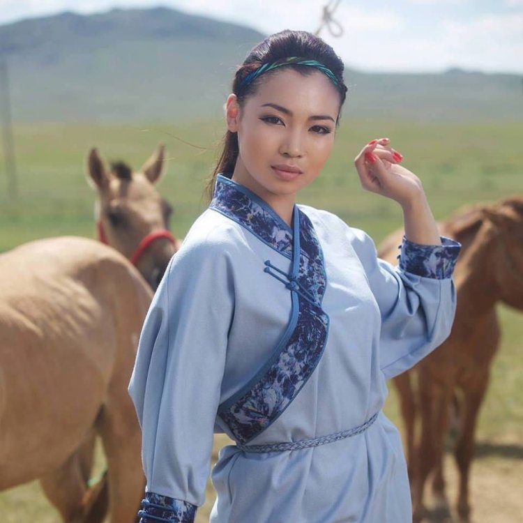 A. Tumen-Olziy - Mongolian singer