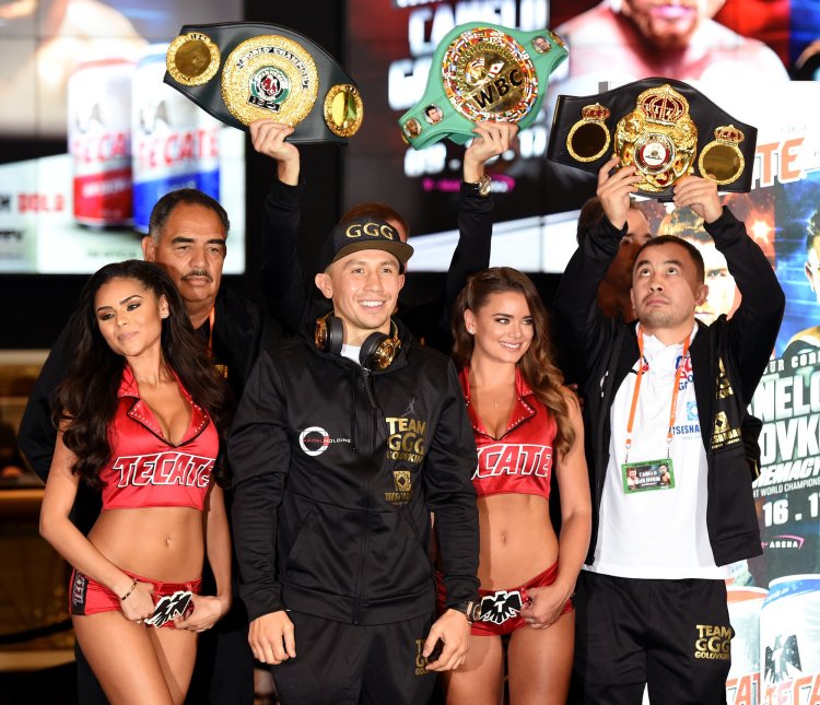 Tecate girls Canelo Alvarez