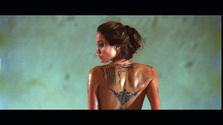 Angelina Jolie especially dangerous naked