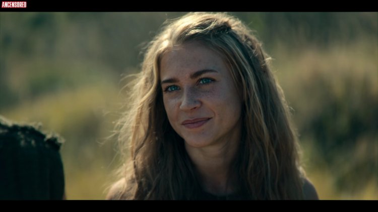 Jeanne Goursaud Jeanne Goursaud