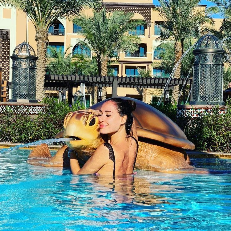 Nazeni Hovhannisyan Instagram