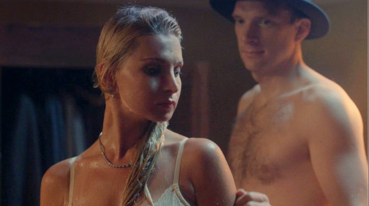 Maria Lisovaya an hour before dawn 2021