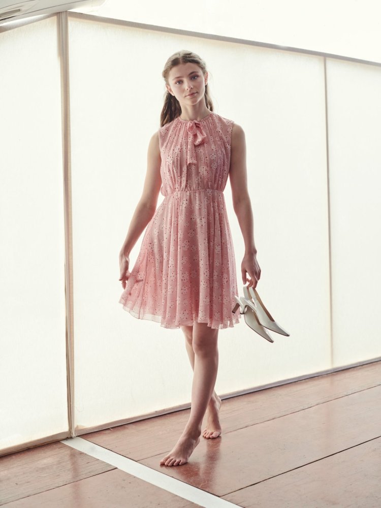 Thomasin Mackenzie feet