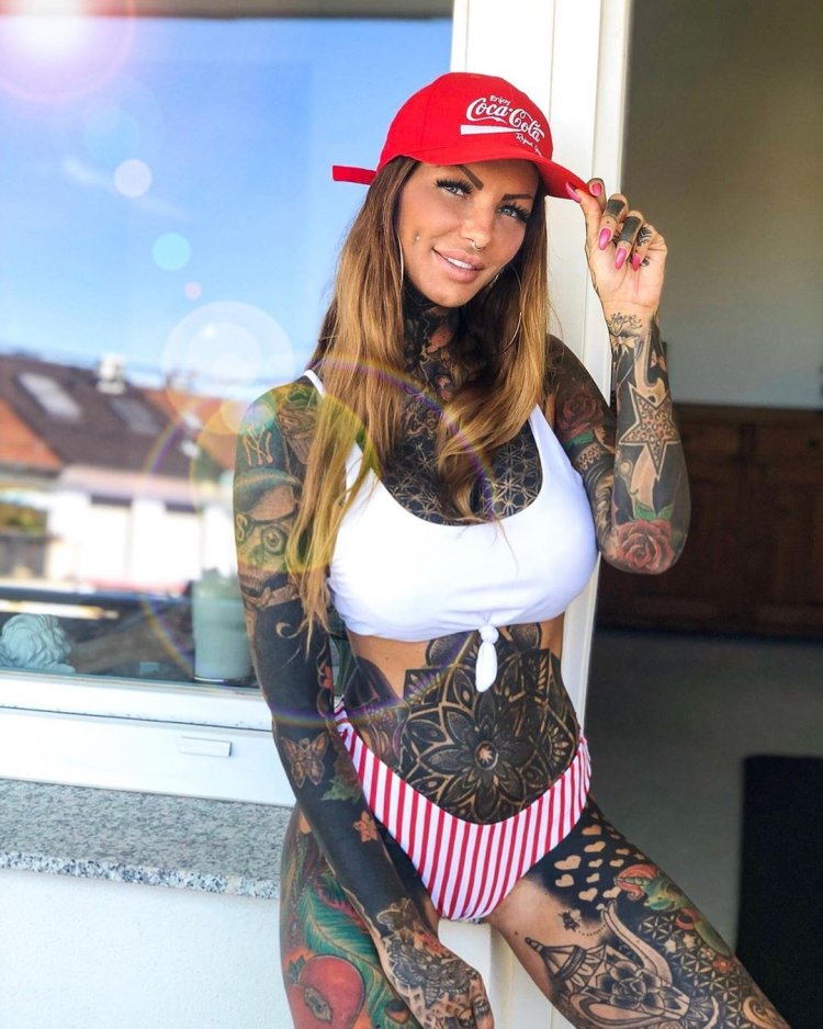 Nicole Stefan. tattooed model