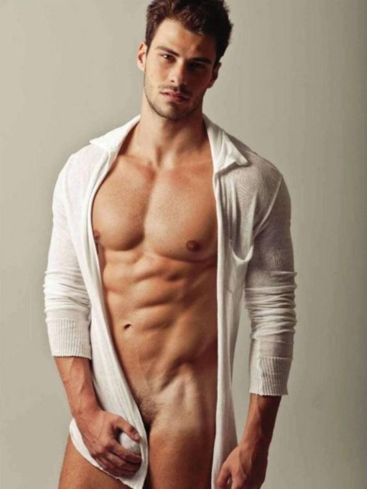 Lucas Malvacini Lucas Malvacini gay