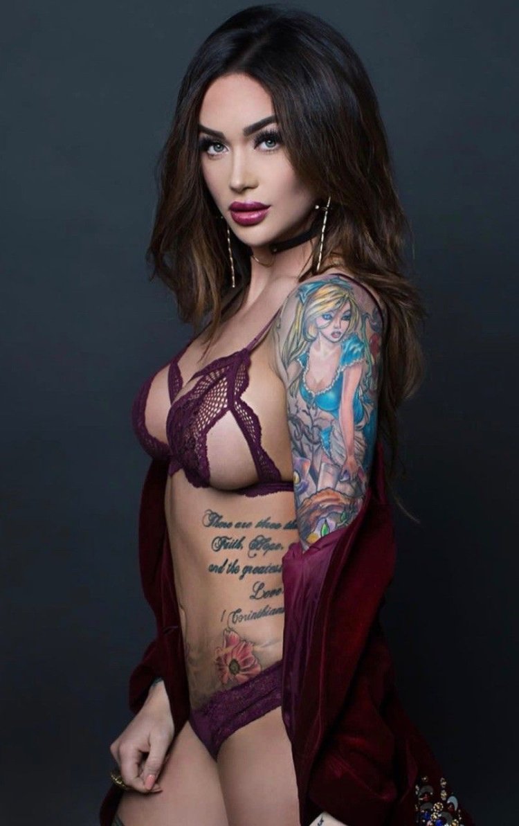 Jessica Wilde tattoo model