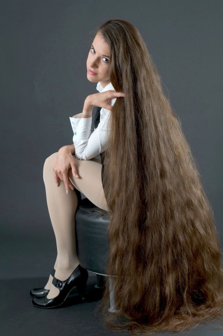Alla Perkova hair