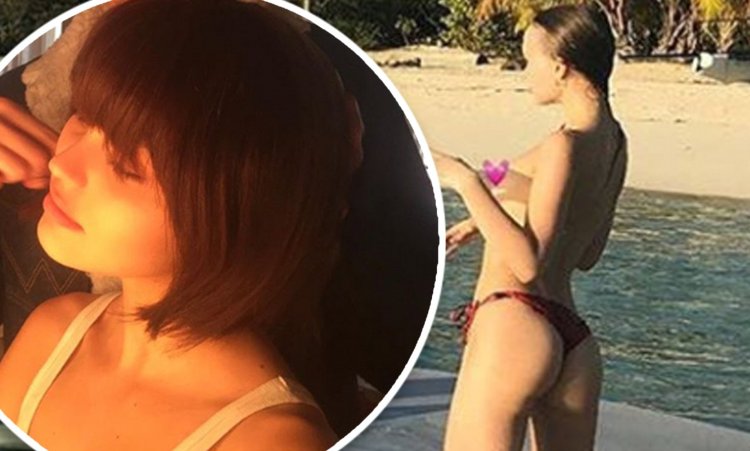 Lily Rose Depp Topless