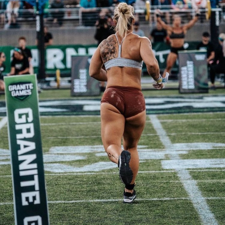 Dani Speegle CROSSFIT