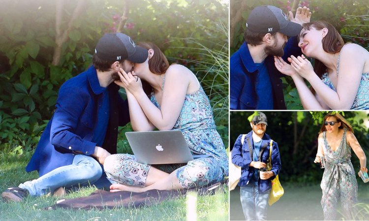 Erin Dark and Daniel Radcliffe kiss