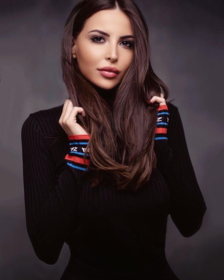 Louise Marie in the office