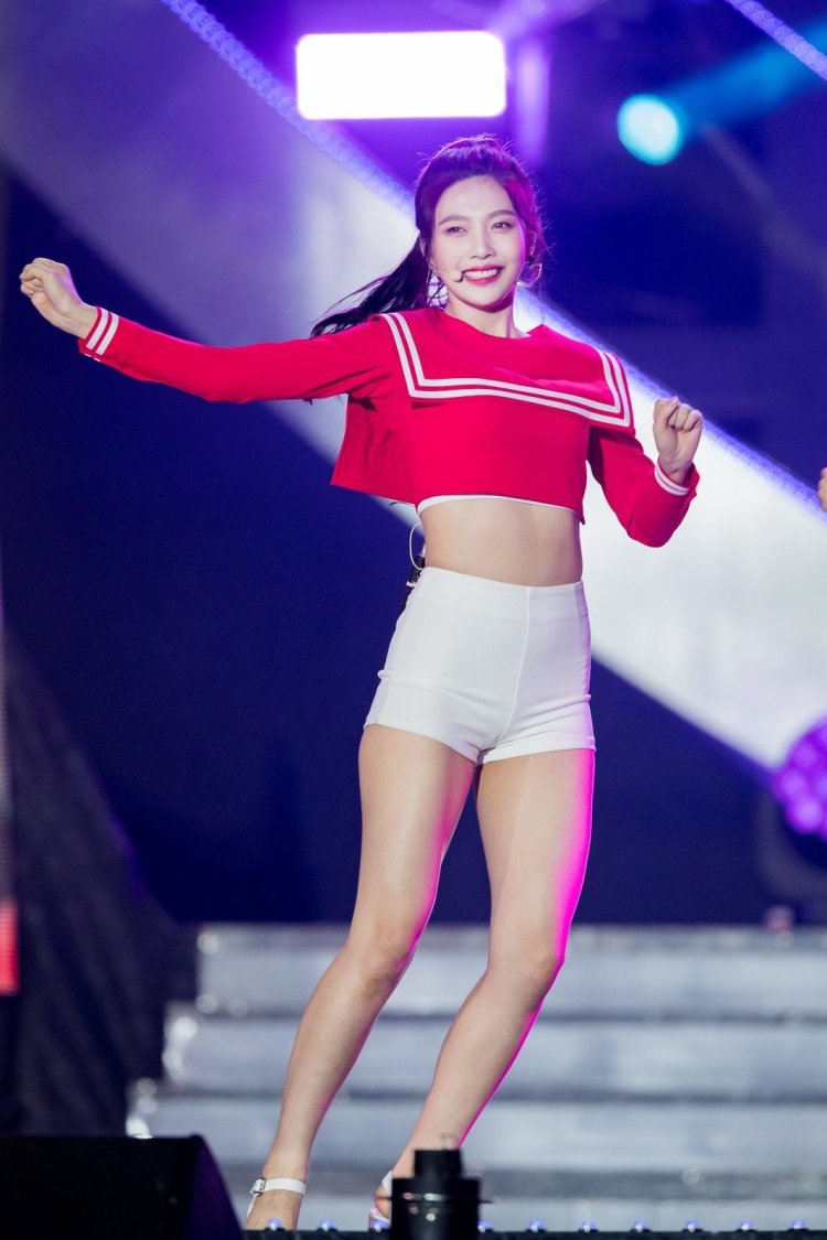 Joy Red Velvet body