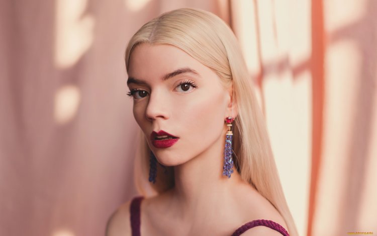 Anya Taylor