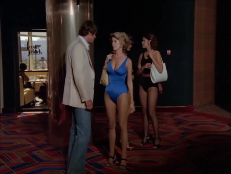 Phyllis Davis neckline