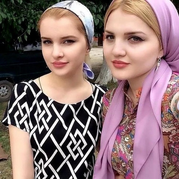 Chechen girls in headscarves