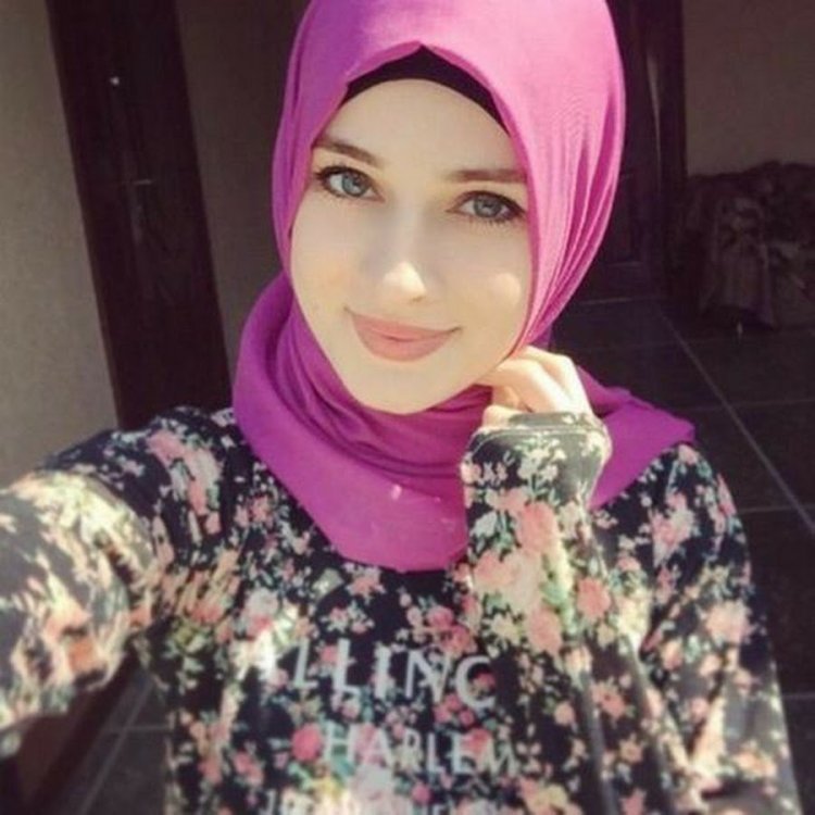 Iman Yusupova in hijab