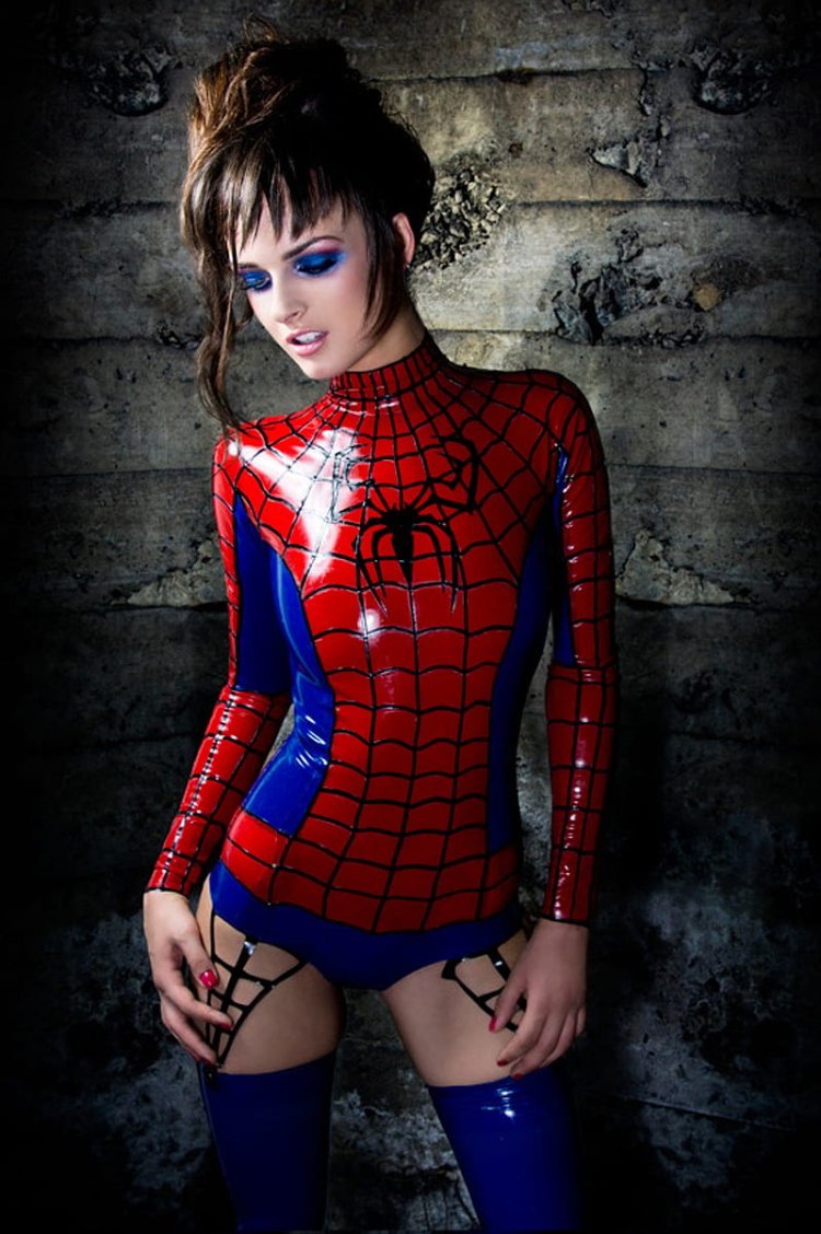Spider Woman Emma Stone