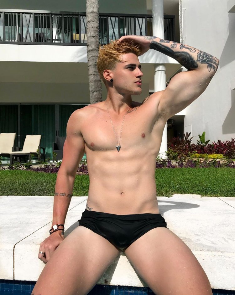 Alex fashion model male