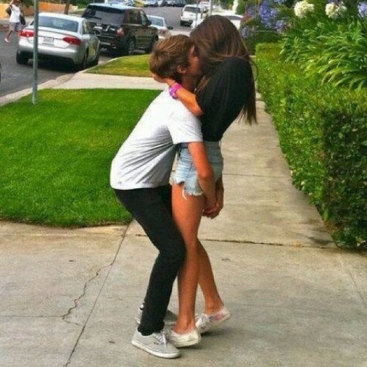 Tall guy and short girl