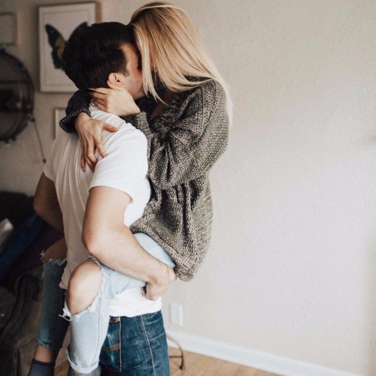 Beautiful pictures on avu about love