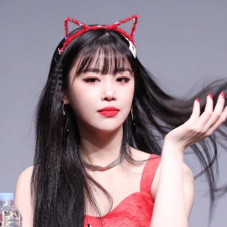 Soojin from g i-DLE