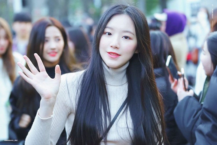 Kpop Group (g) i-DLE Shuhua