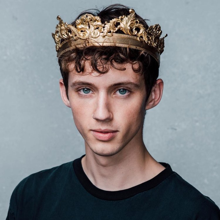 Singer Troy Sivan
