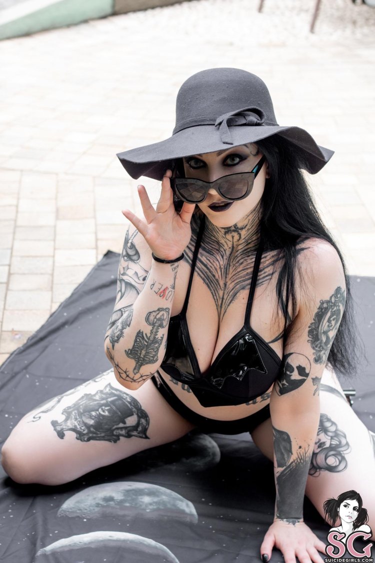 Cole Sprouse with a pug