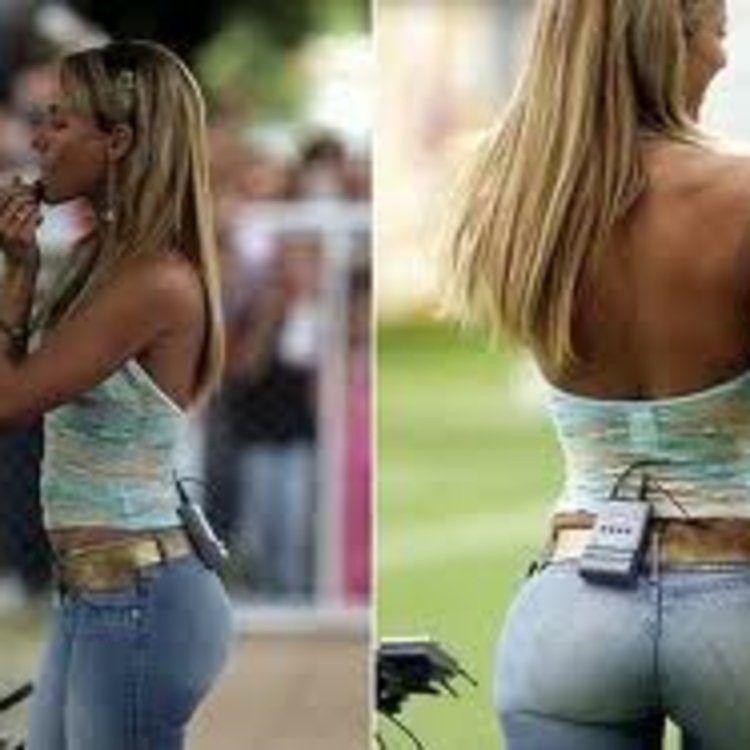 Erin Andrews in a swimsuit