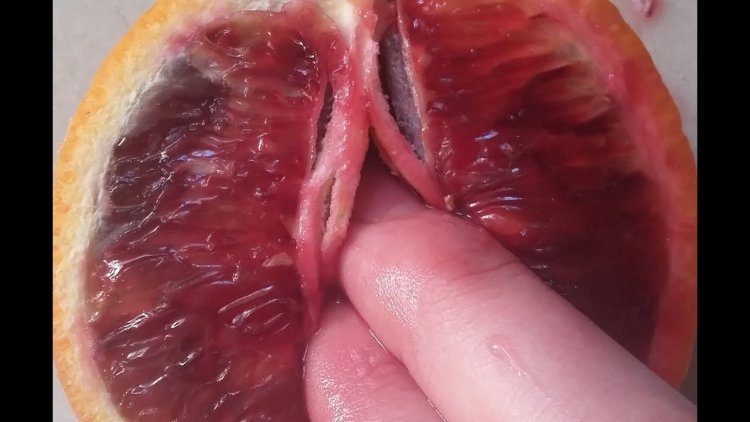 Fruit that looks like a female reproductive organ