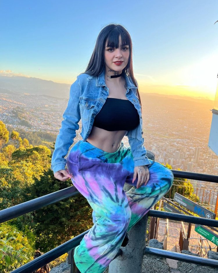 Karely Ruiz Chichona