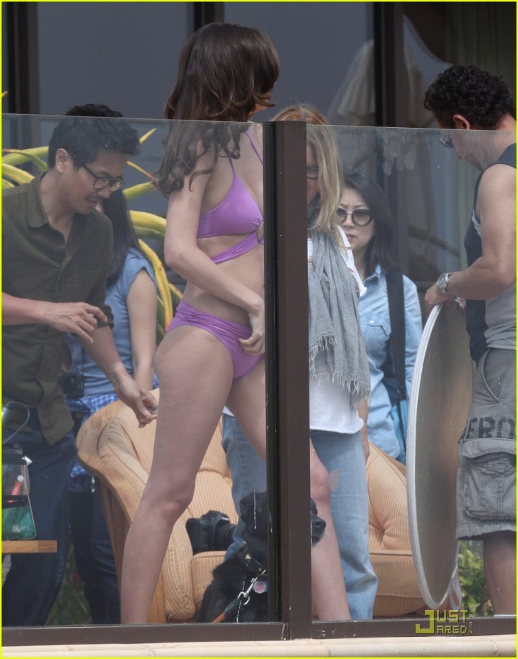 Miranda Kerr exposed by accident