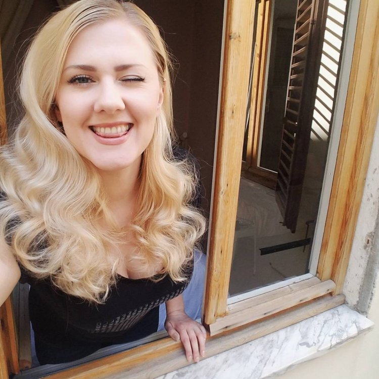 ASMR Maria gentlewhispering