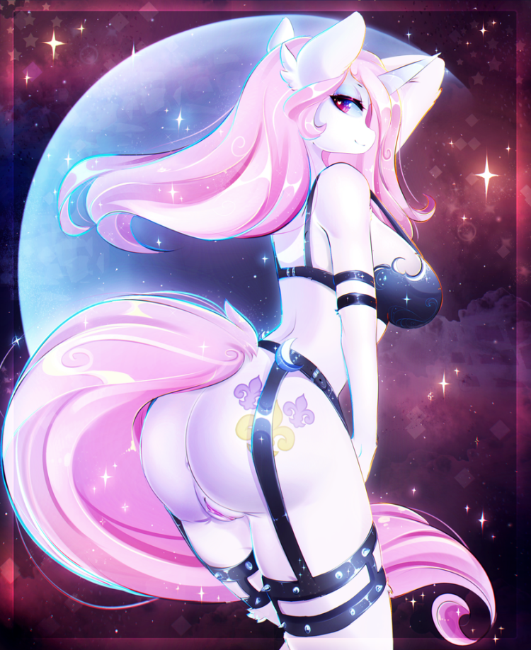 Karen Gillan in latex