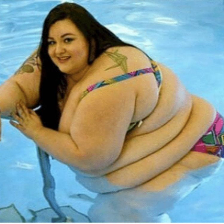 Grannies with fat legs