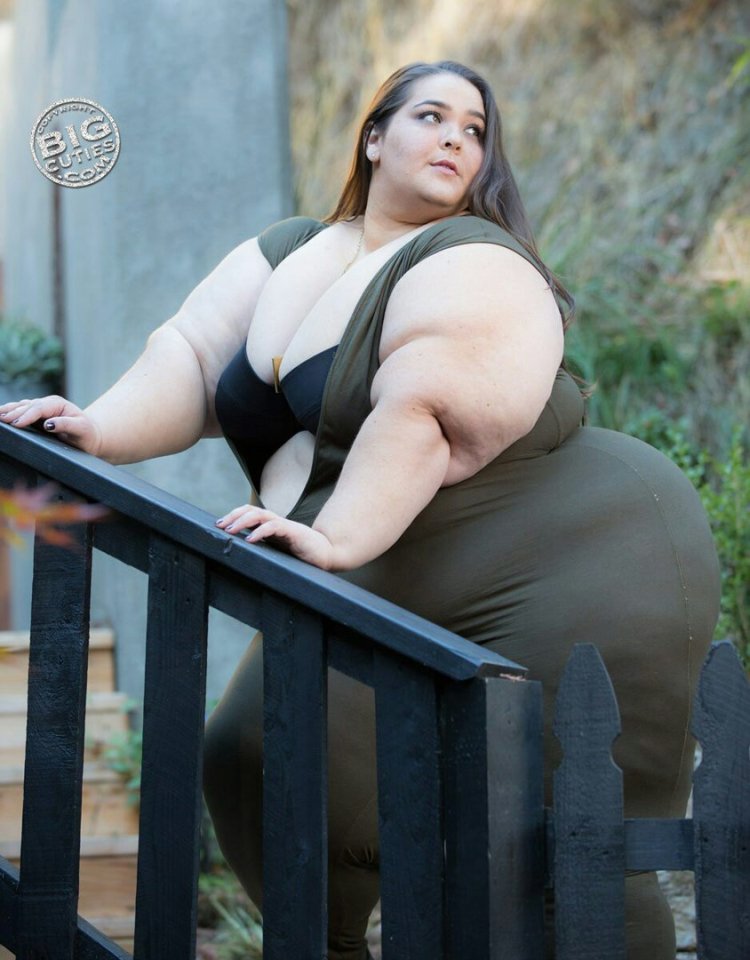 Ssbbw Echo old photo shoots