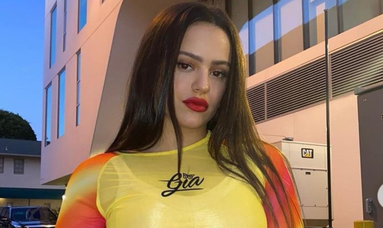 Rosalia singer hot