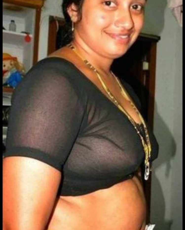 Girls with a beautiful neckline and breasts