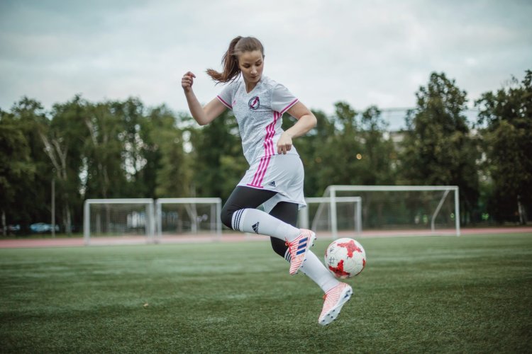 Ksenia Kovalenko football player