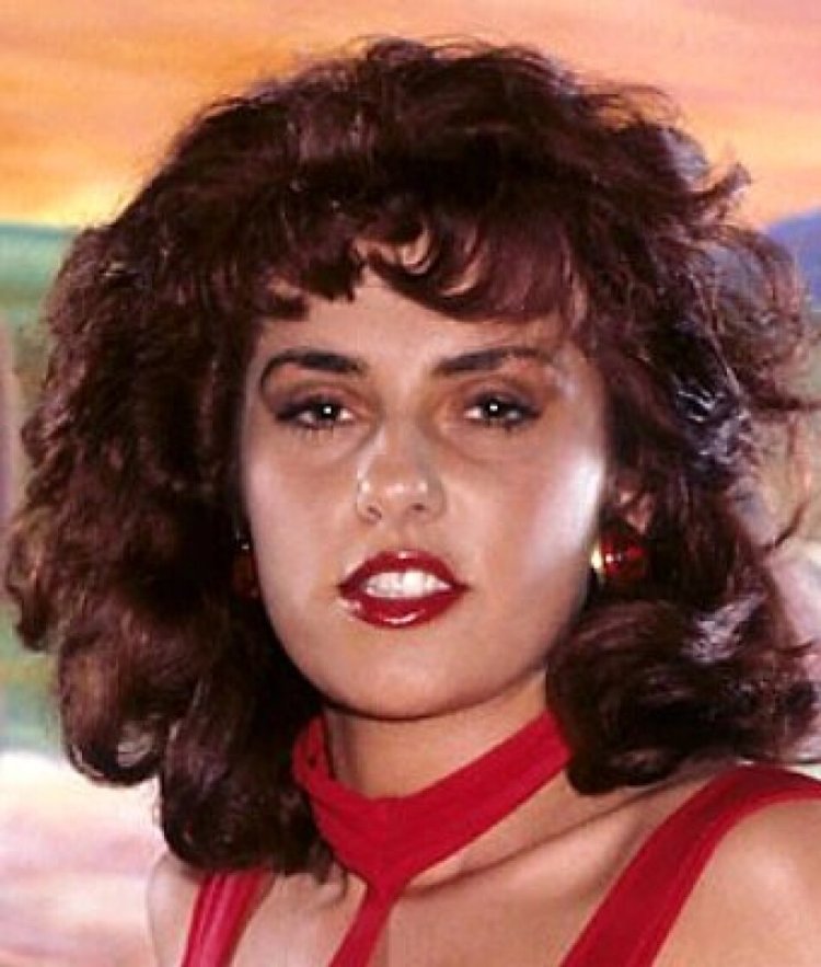 Erica Bella Simone Valli