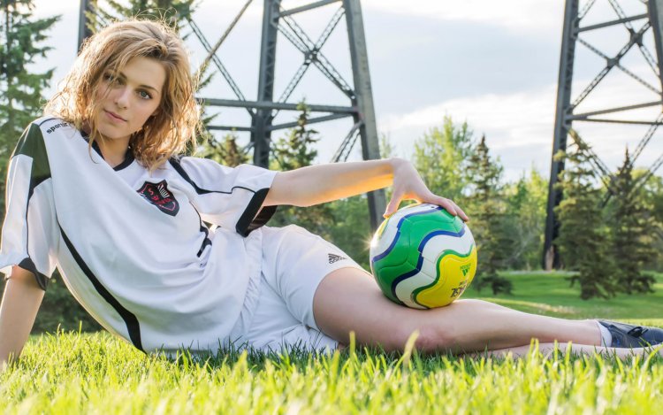 Alisha Lehmann football player