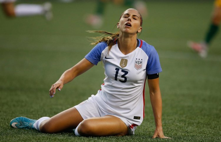 Alex Morgan photo