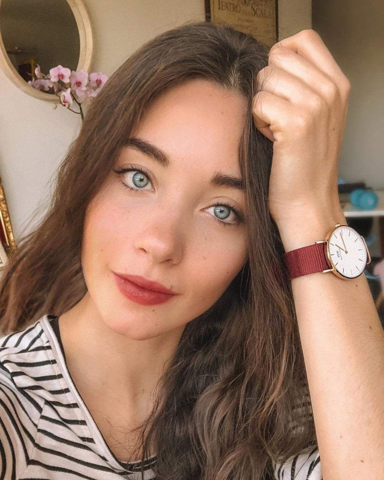 Marina lasvik selfie