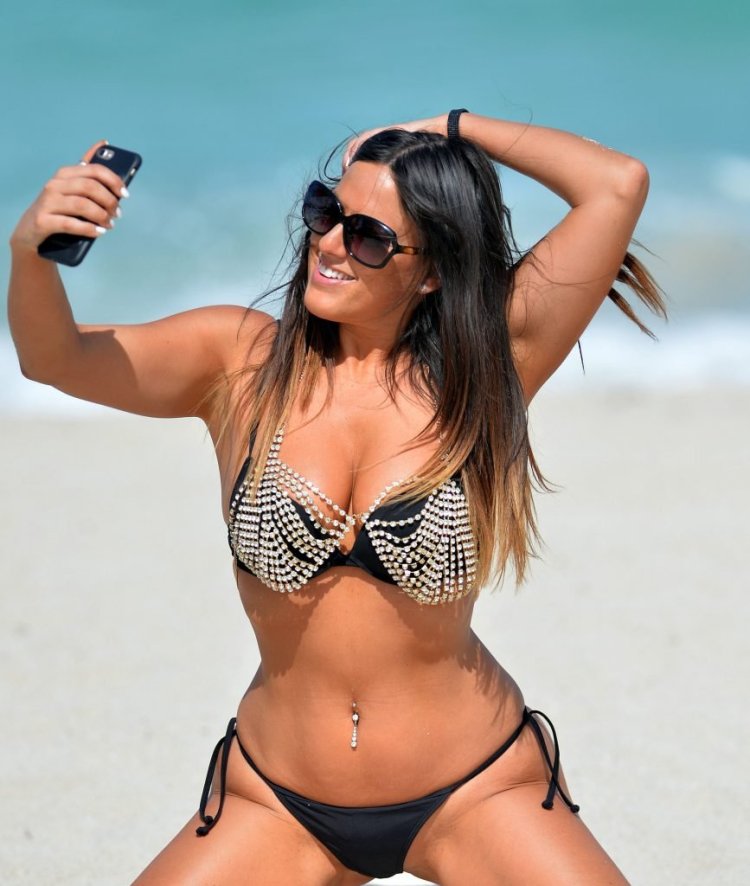 Claudia romani hothot