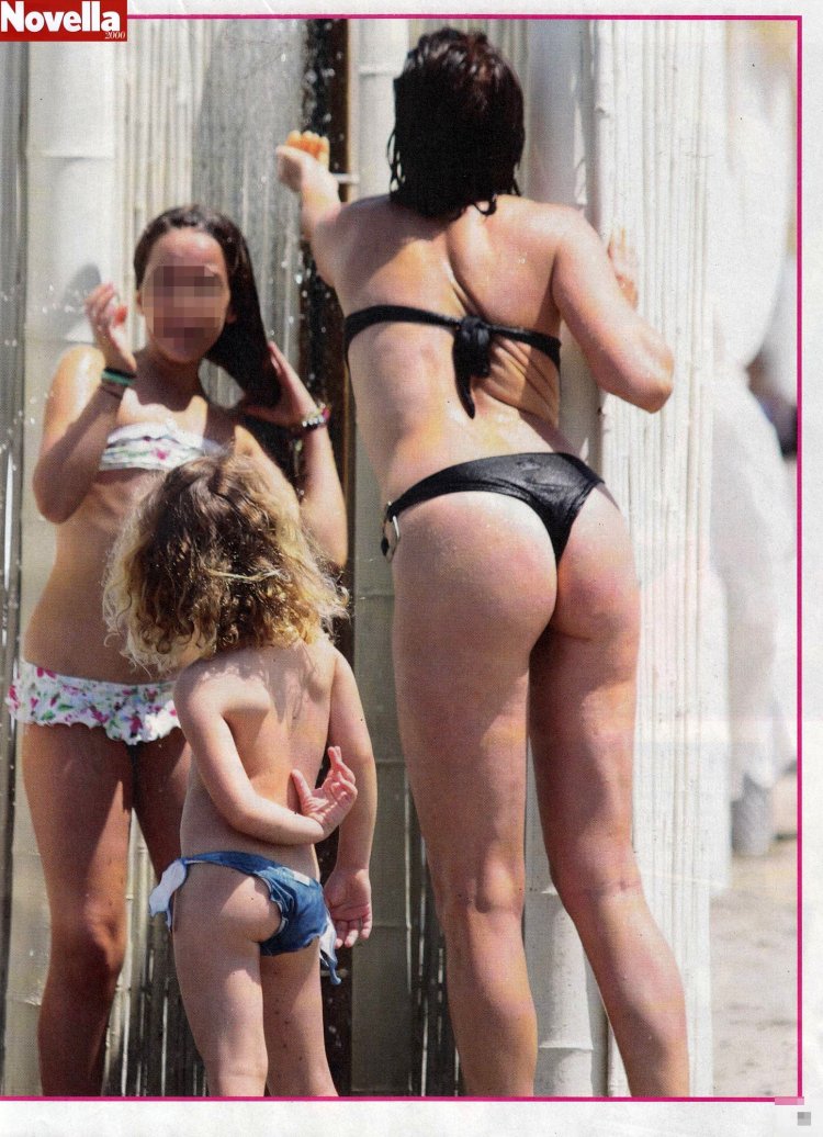 Claudia gerini bikini