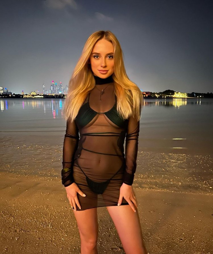 Proud and blonde drive