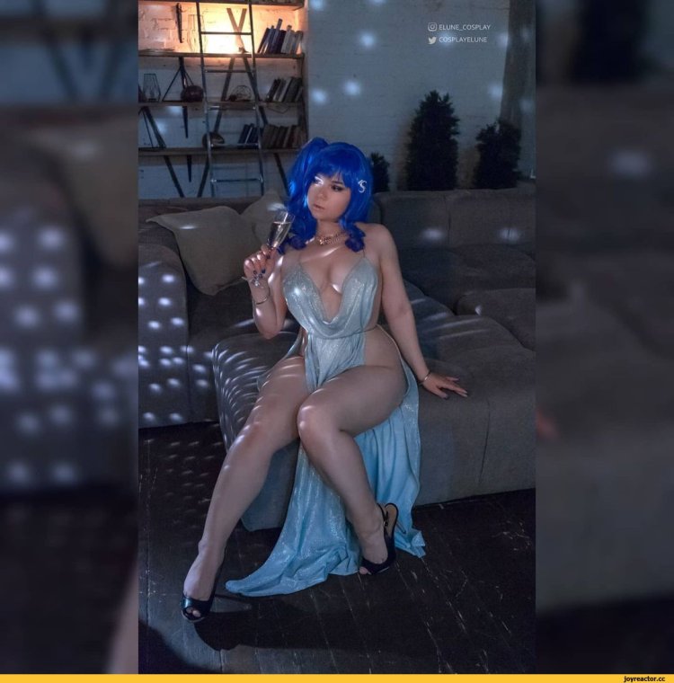 Elune cosplayer
