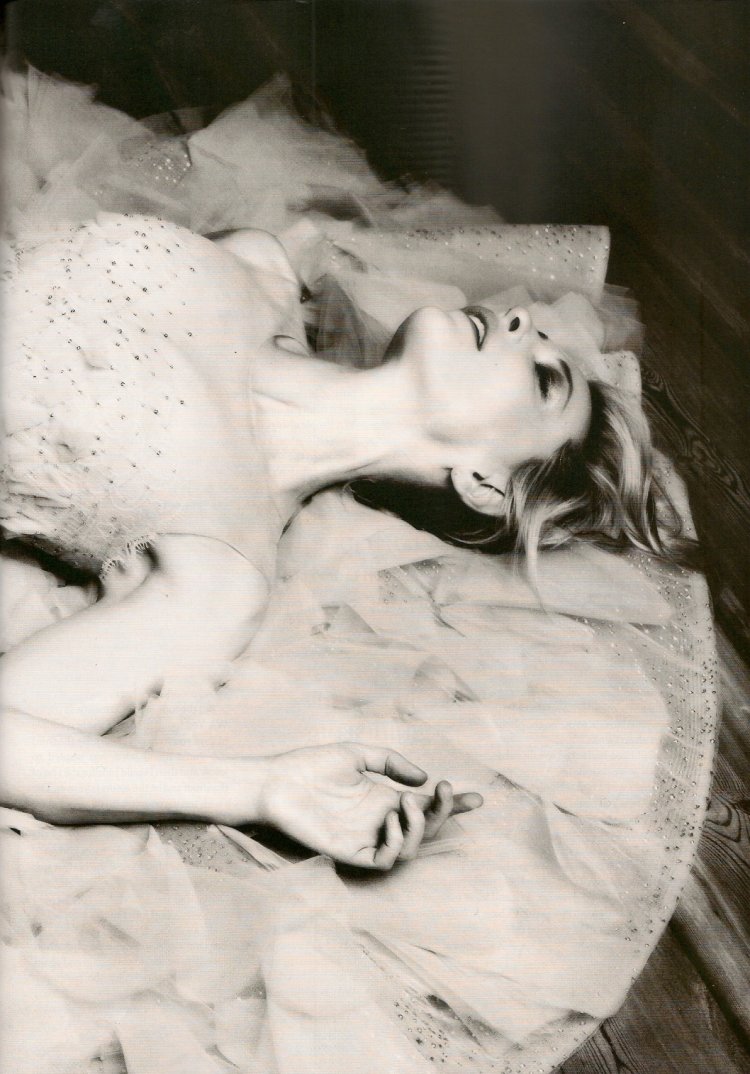 Bed Blanchett